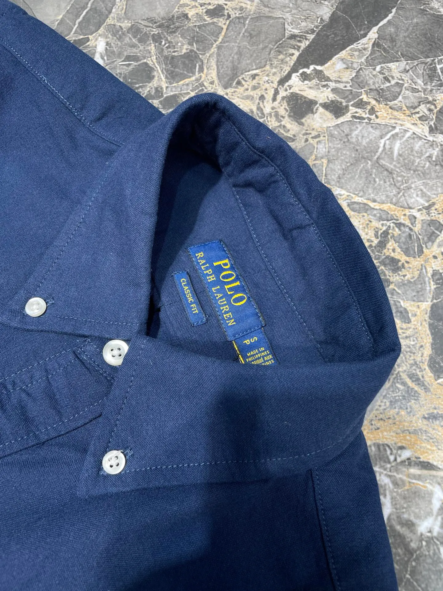 P370 Ralph Lauren 🌟 War Horse solid color shirt, macaron color, white upper body, loose fit, contrasting embroidery design on the cuffs and chest, button closure, can be paired with a skirt of the same color Size: xs-xl